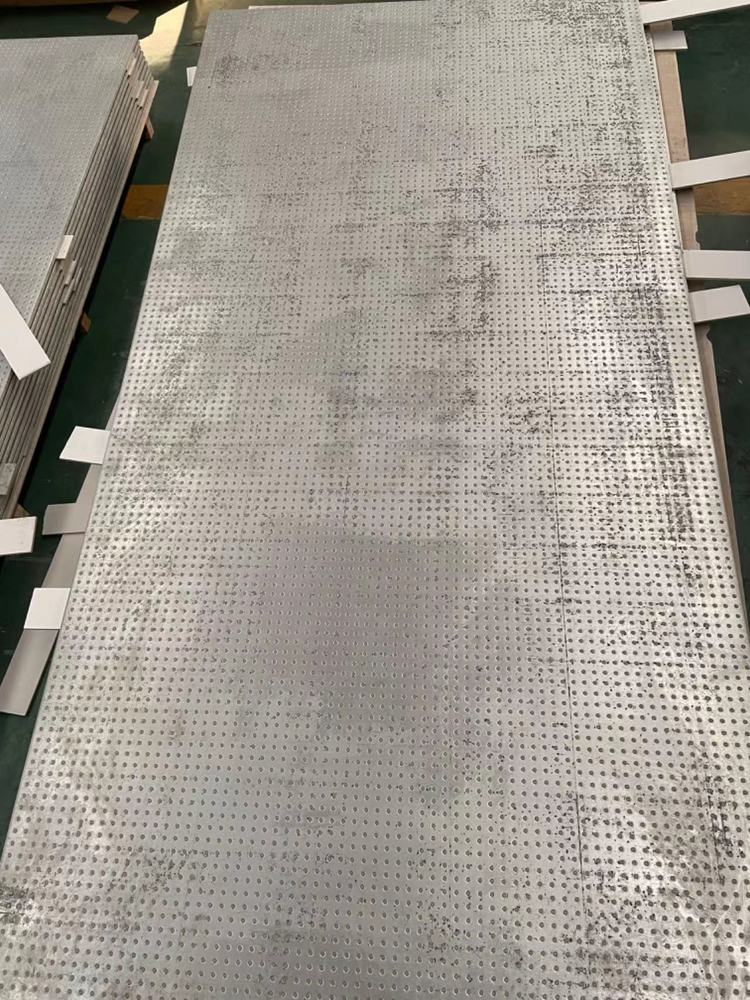 9.5mm厚纖維水泥復(fù)合鋼板防爆墻施工技術(shù)與泄爆墻、防爆門窗應(yīng)用案例解析